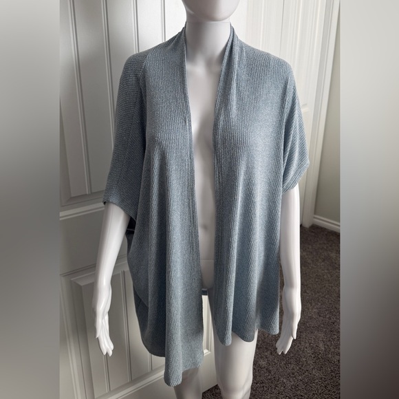 Office Chic Capsule - Picture 7 of 11